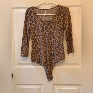Tresics Leopard Print Bodysuit. Size-Medium